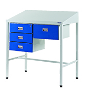Team Leader Workstations with Triple Drawers & Single Drawer: click to enlarge